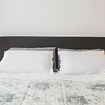 Lario Elegante * Μενάτζιο