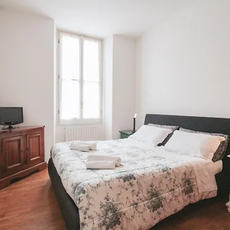 Lario Elegante Apartmán *